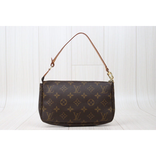 Rank AB ｜ LV Monogram Pochette Accessoires Vintage Model ｜V24053031
