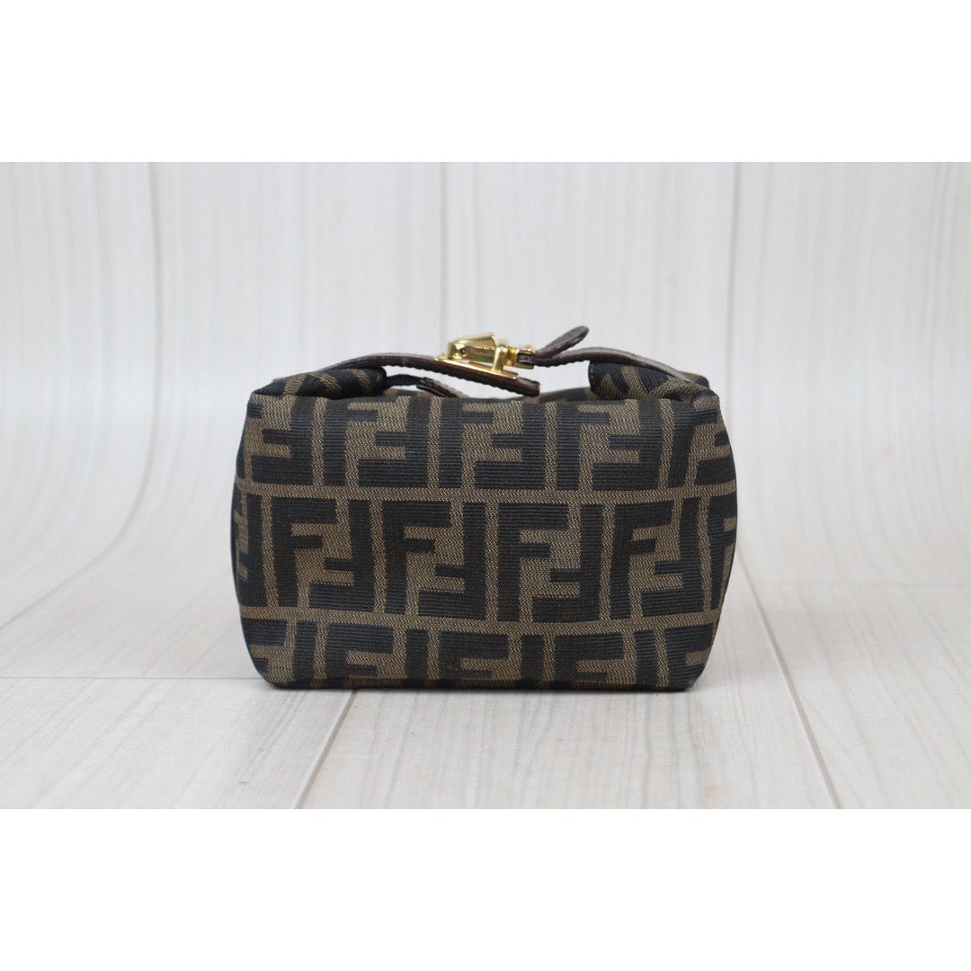 Rank A ｜ FENDI Zucca Handbag ｜23100612