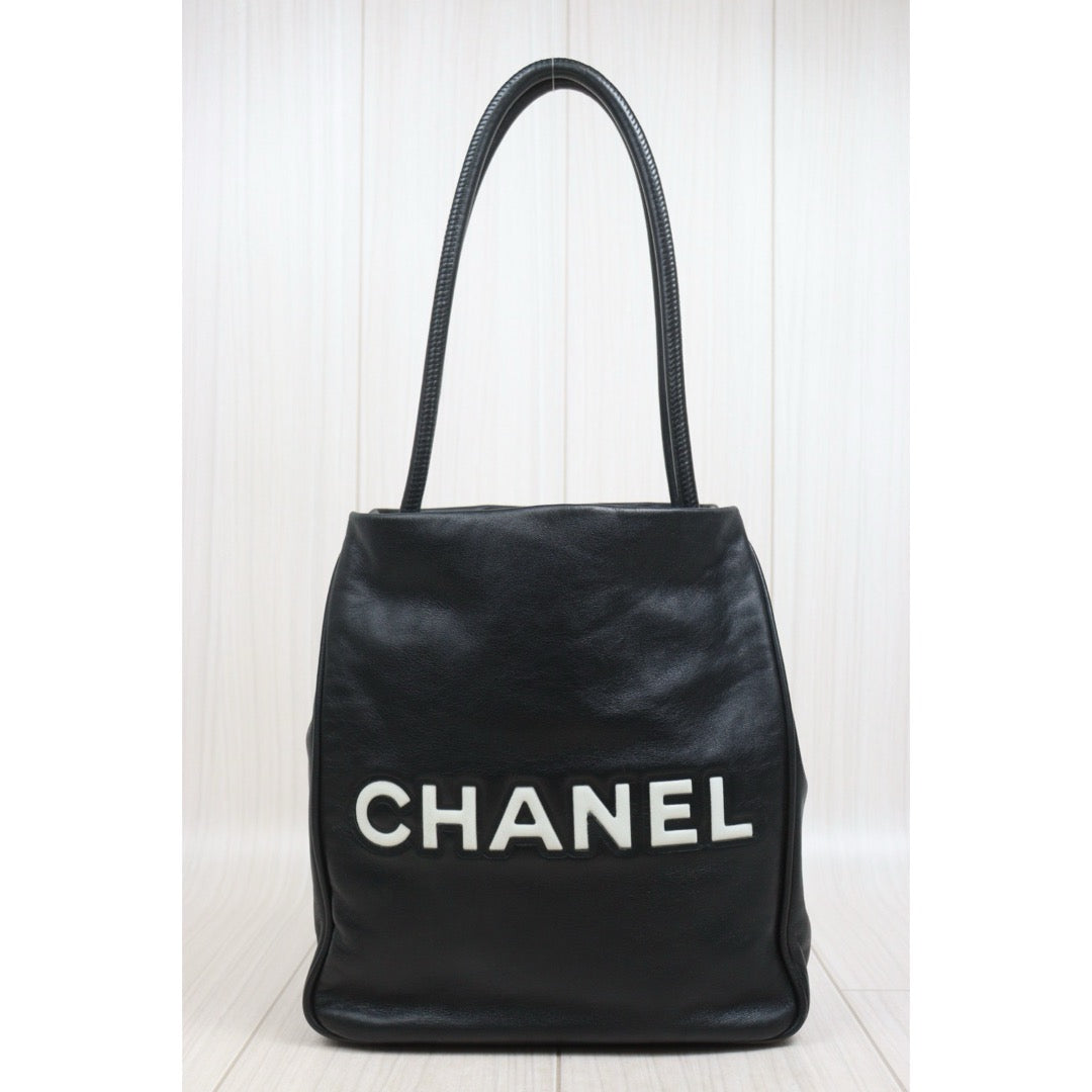 Include Entrupy Certificate of Authenticity｜Good ( Rank AB)｜ CHANEL Lambskin Camellia Tote Bag Black Made In 2003-2004Year｜26062906