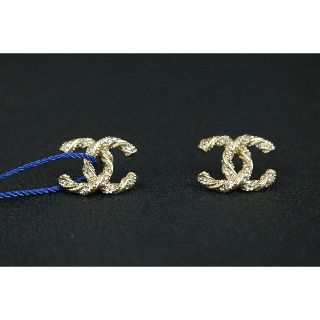 Include Authentic Detective Certificate of Authenticity｜Very Good ( Rank A) ｜CHANEL F14V COCO Mark Braids Rhinestone Earrings Made In 2014 Year｜S26062505