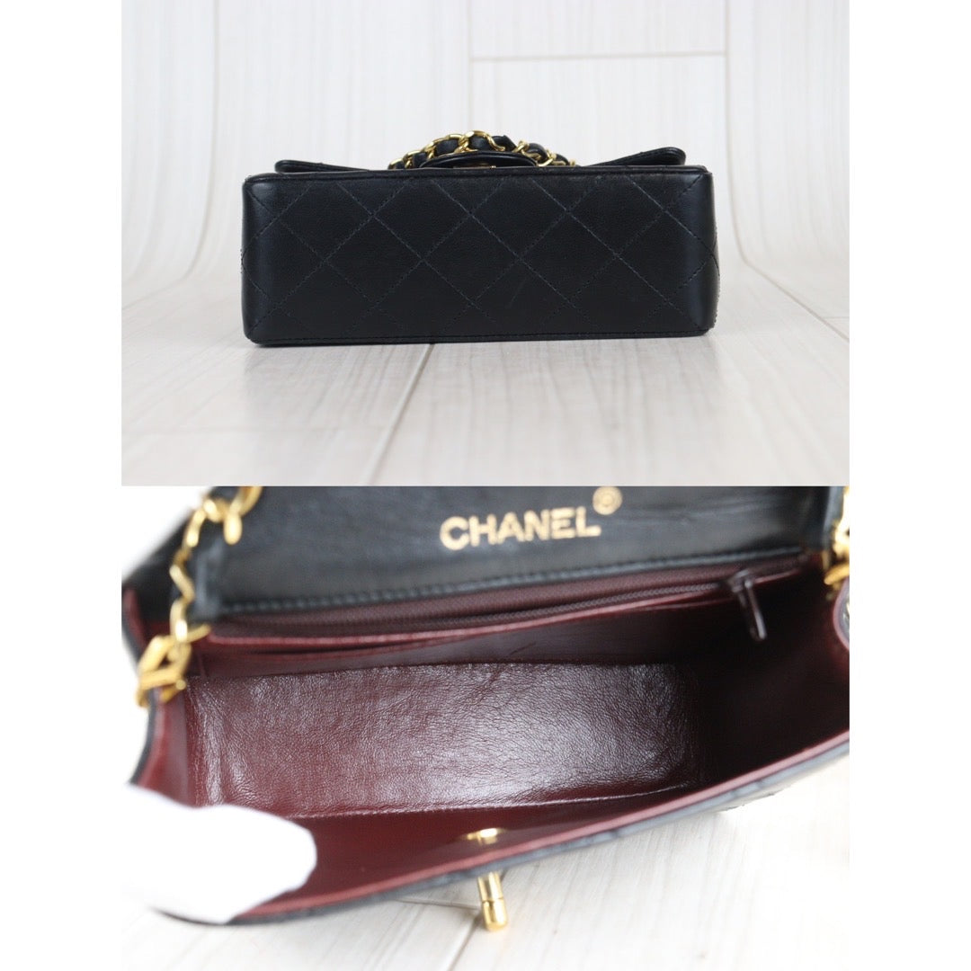 Rank AB ｜ CHANEL Black Lanbskin Square 17 Shoulder Bag Made In 1986～1988 Year ｜23091807