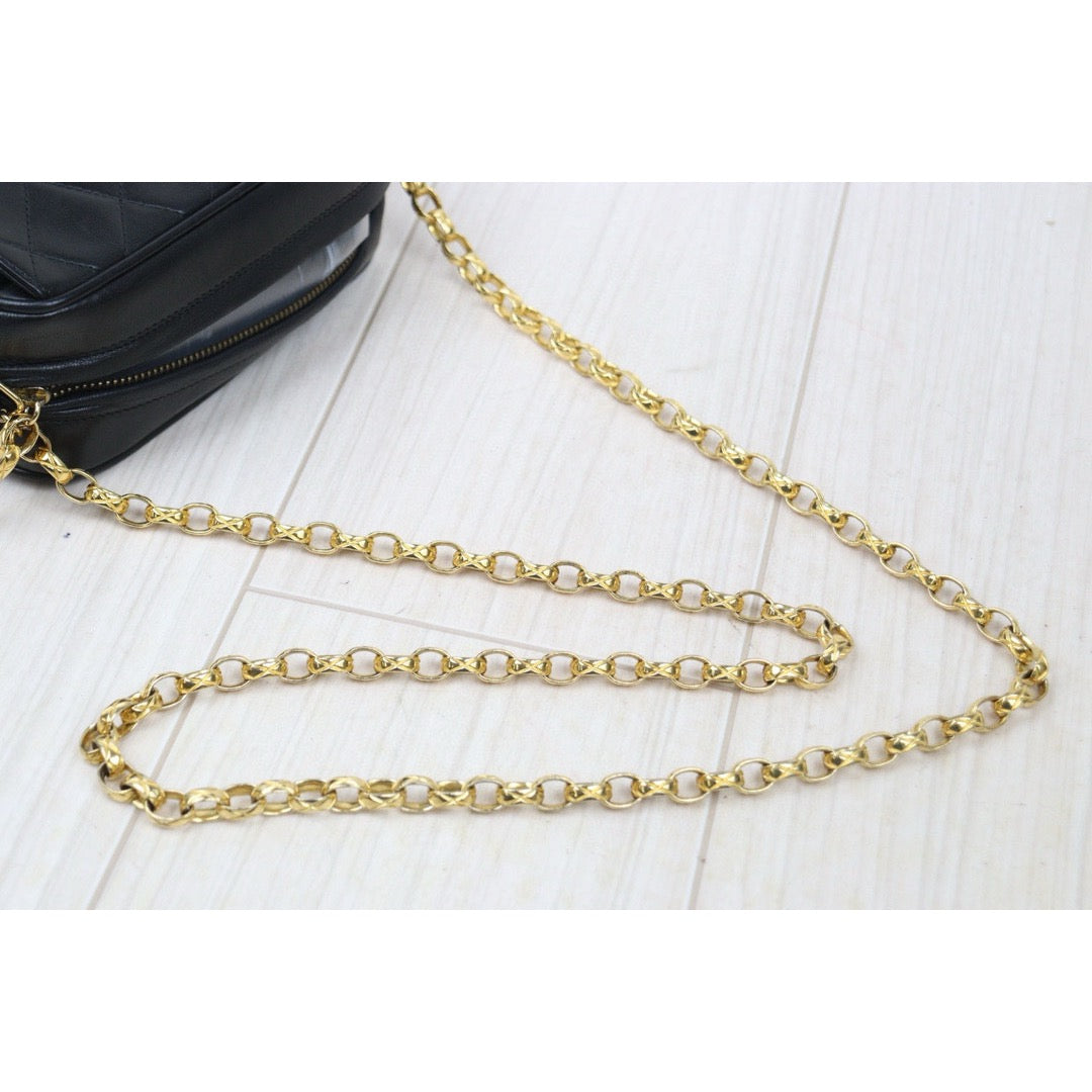 Good ( Rank AB)｜ CHANEL Matrasse Chain Camera Bag  18 Shoulder Bag Black  Made in 1994-1996Year ｜P24120209