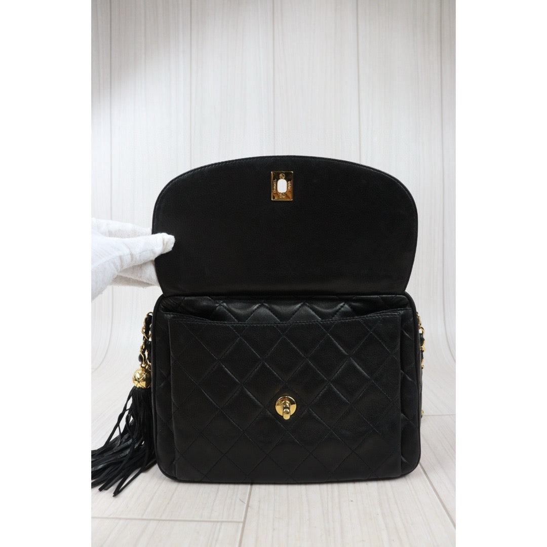 Good ( Rank AB)｜ CHANEL Lamb Skin Shoulder Bag Black  Made in 1991-1994Year ｜24080115