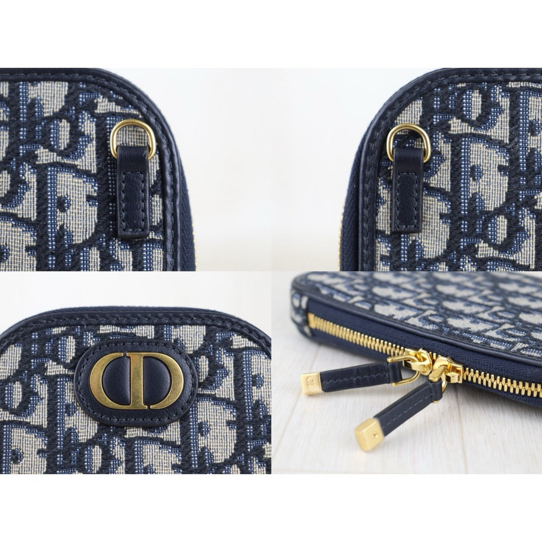 Include Entrupy Certificate of Authenticity｜Very Good ( Rank A)｜Dior Trotter 30 Montaigne Phone Holder｜S26051516