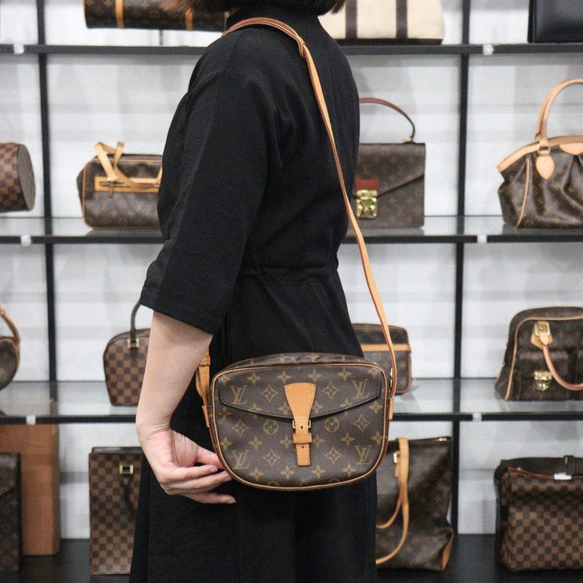 Rank AB ｜ LV Monogram Genefeuille GM Shoulder Bag｜23122118