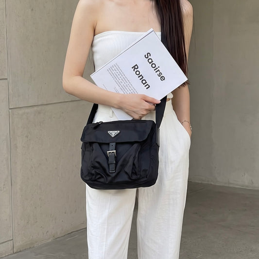 Include Entrupy Certificate of Authenticity|Good ( Rank AB) |Prada Nylon Black Shoulder Bag|26092203