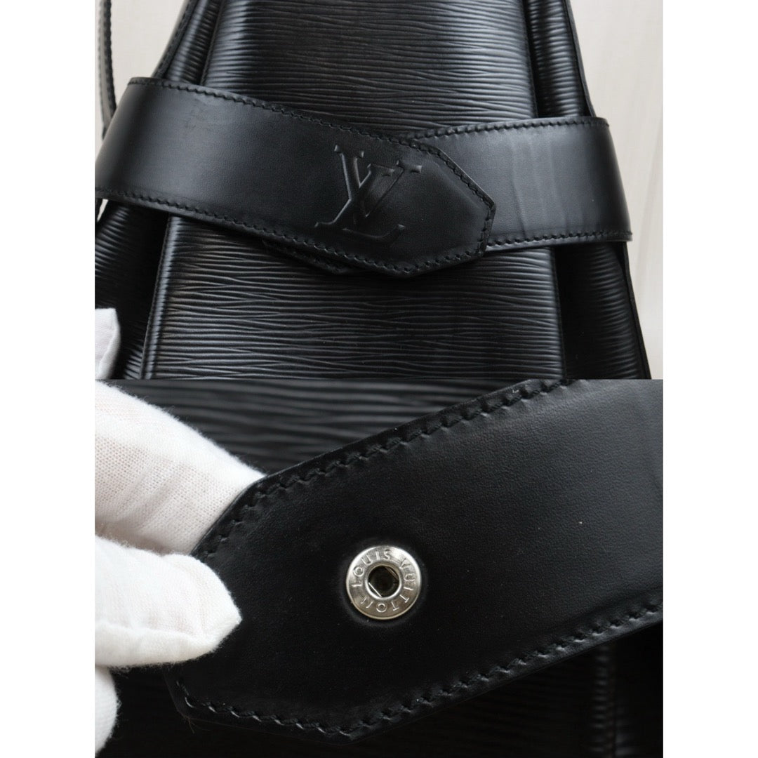 Good ( Rank AB)｜ LV Epi Sack de Paul Shoulder Bag Black PM｜V25091607