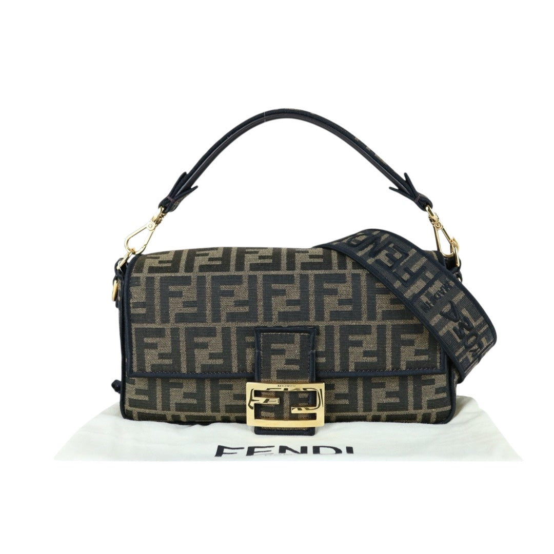 Very Good ( Rank A)｜ FENDI Mamma Baguette Shoulder Bag  Gold Hardware Current Model｜X25072602