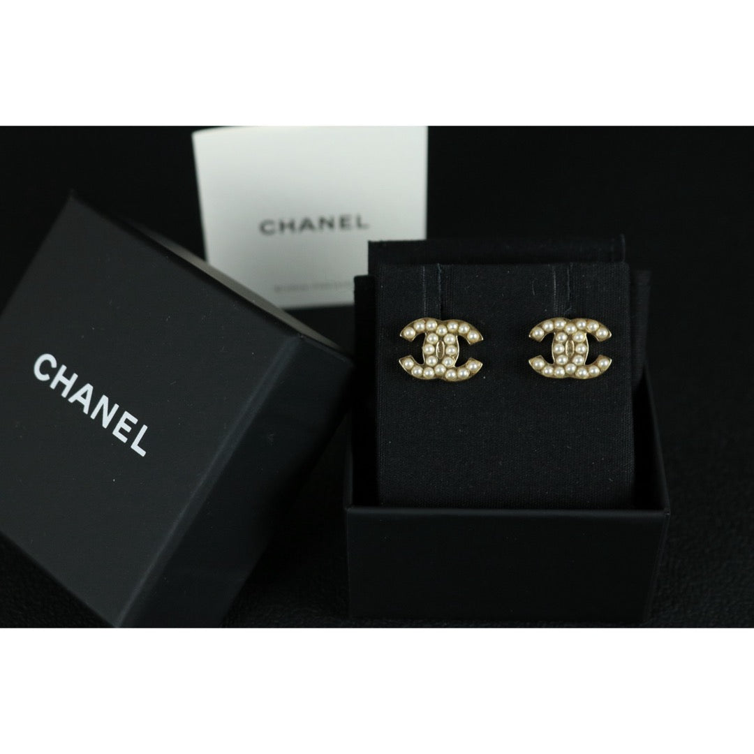 Very Good ( Rank A) ｜ CHANEL 08V Coco Mark Pearl Golden Earrings Made In 2008Year ｜S25121112