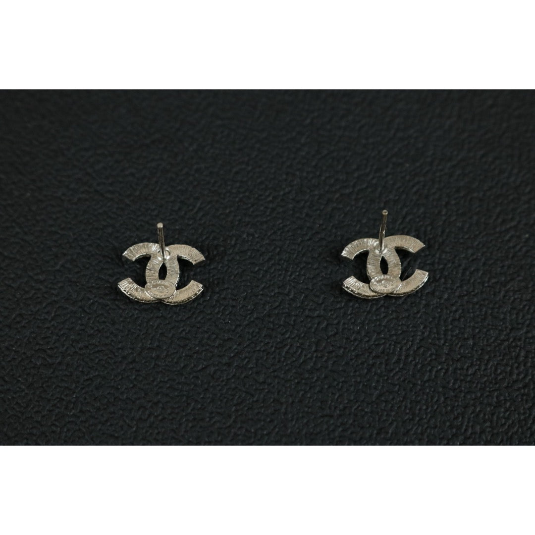 Include Authentic Detective Certificate of Authenticity｜Very Good ( Rank A) ｜CHANEL B15C COCO Mark Rhinestone Earrings Made In 2015Year｜S26051503