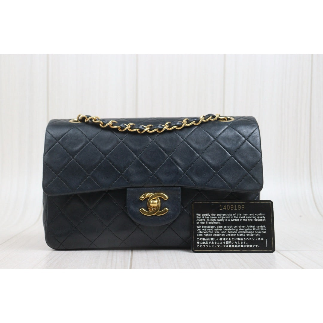 Include Entrupy Certificate of Authenticity｜Good ( Rank AB)｜ CHANEL Lamb Skin Matrasse Chain Double Flap 25 Shoulder Bag  Black Made In 1989-1991 Year｜S26083009