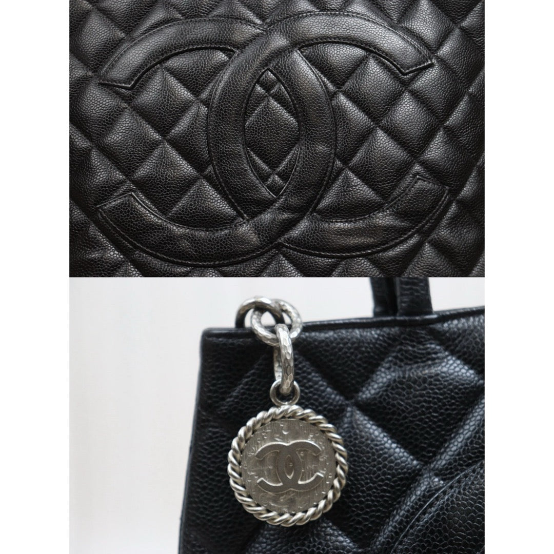 Include Entrupy Certificate of Authenticity｜Good ( Rank AB)｜ CHANEL Caviar Skin Calf Leather Tote Bag Black Made In 1997～1999Year｜26022402
