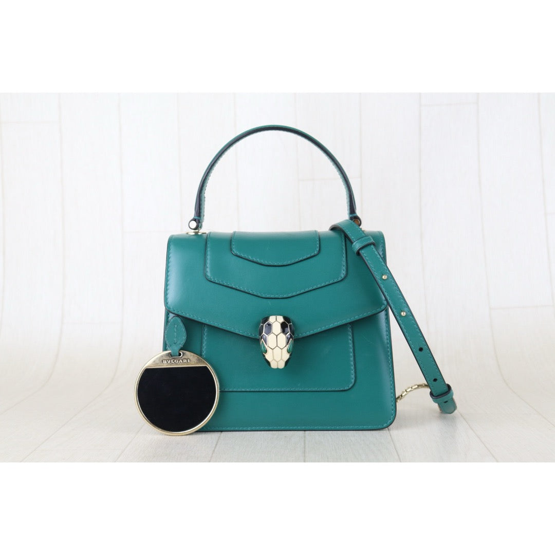 Include Entrupy Certificate of Authenticity｜Good ( Rank AB) ｜Bvlgari Calf Leather Serpenti Forever Top in Emerald Green Hand Bag With Shoulder Strap ｜S26090719