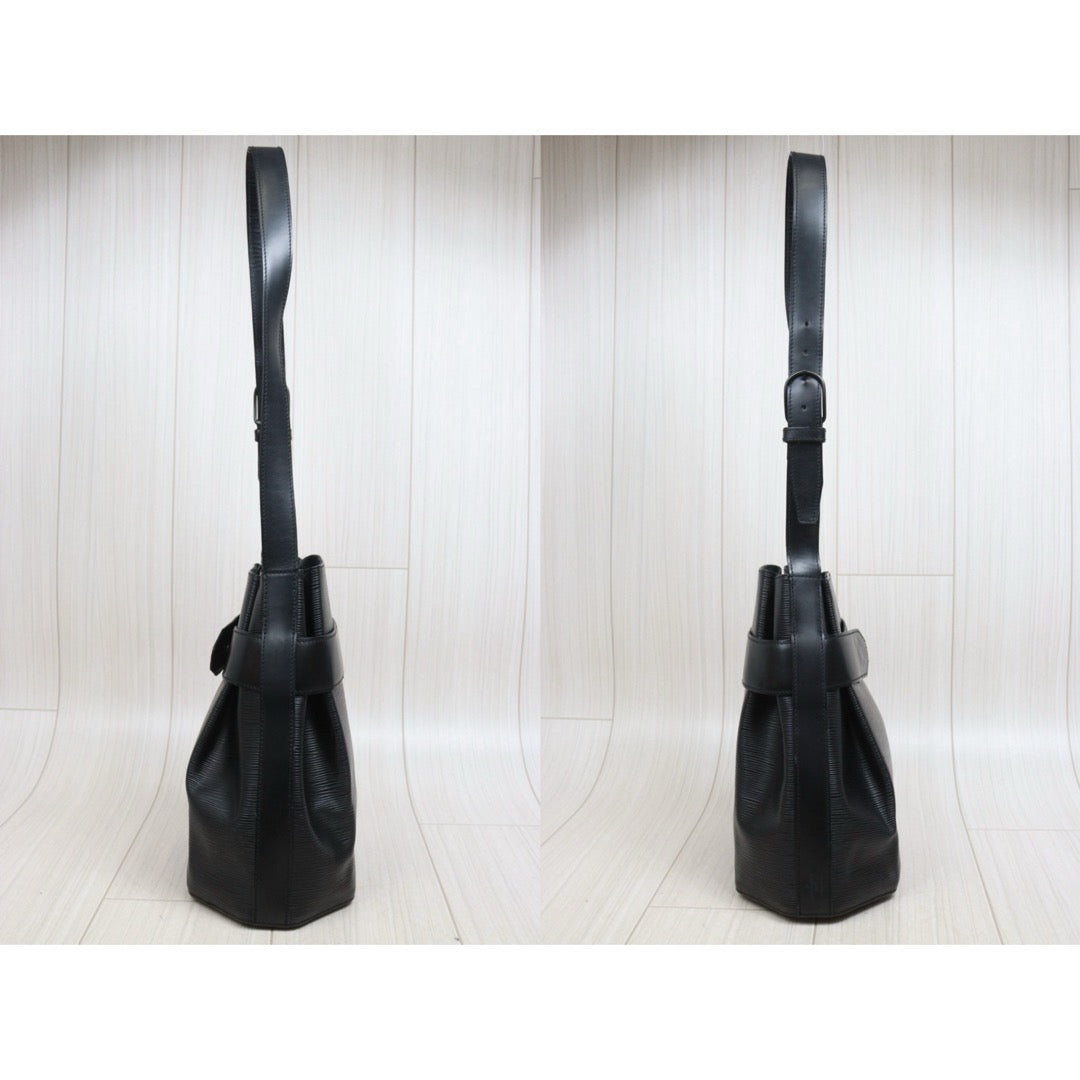Include Entrupy Certificate of Authenticity｜Good ( Rank AB)｜Louis Vuitton Epi Sack de Paul Shoulder Bag Black｜26061807
