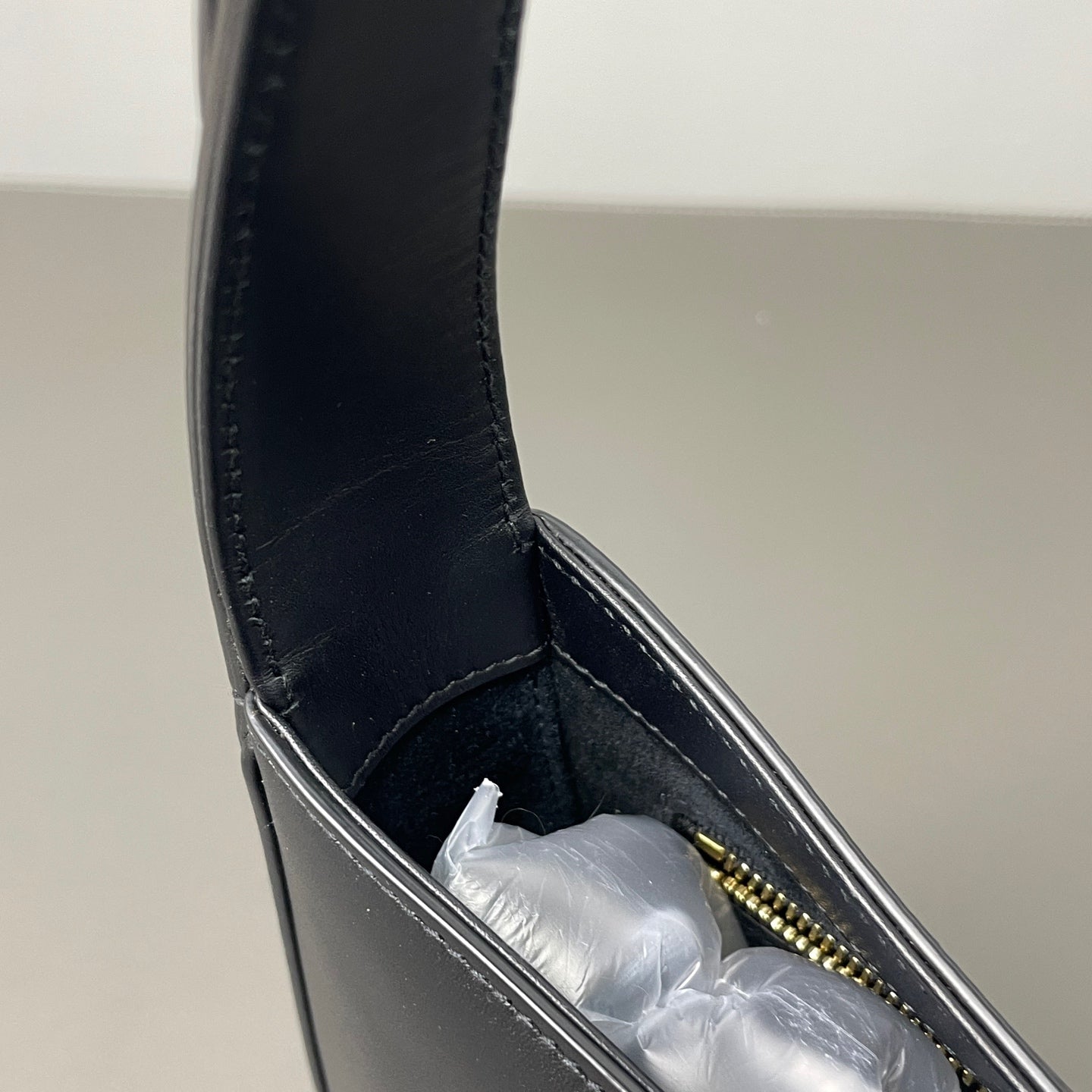 third installment 3/3 ｜ Include Entrupy Certificate of Authenticity｜Very Good ( Rank A)｜  Saint Laurent YSL Hobo Shoulder Bag