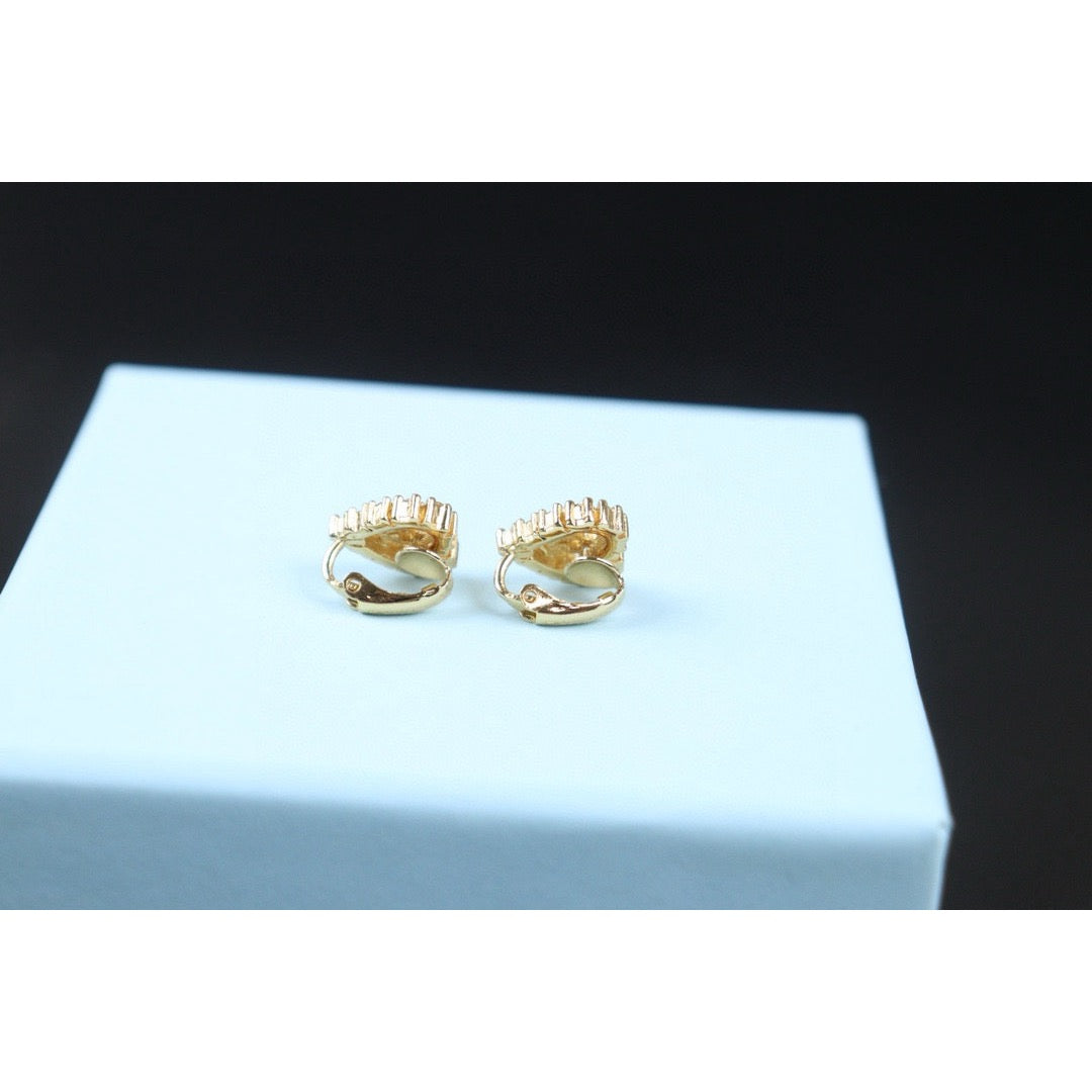 Very Good ( Rank A)｜ Dior CD Earring Gold Plated｜24082904