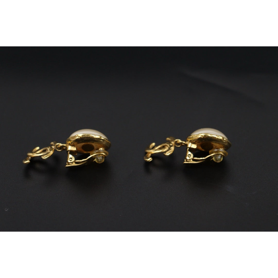 Very Good ( Rank A)｜CHANEL COCO Mark Pearl Earrings  Made In 1995Year ｜25072413