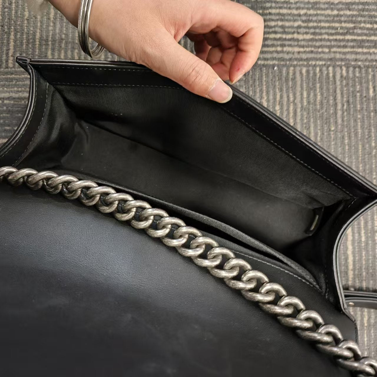 Good ( Rank AB)｜CHANEL Lamb Skin  LeBoy Chain Shoulder Bag Medium Black Made In 2019 Year