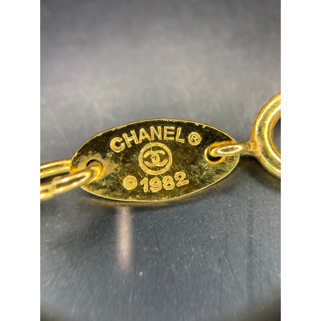 Very Good ( Rank A) ｜CHANEL COCO Mark  Golden  Necklace｜26030513