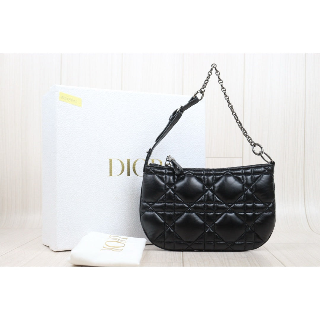Very Good ( Rank A) ｜Dior Caro Tulip Matelasse Chain Calf Leather Shoulder Bag  Black  ｜P25071806