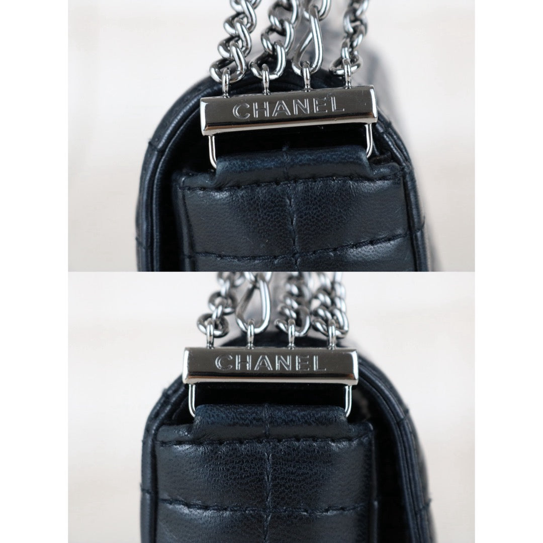 Include Entrupy Certificate of Authenticity｜Good ( Rank AB)｜CHANEL Lamb Skin Mini Chocolate Bar Black Chain Shoulder Bag  Made In 2003～2004Year｜Y26051525