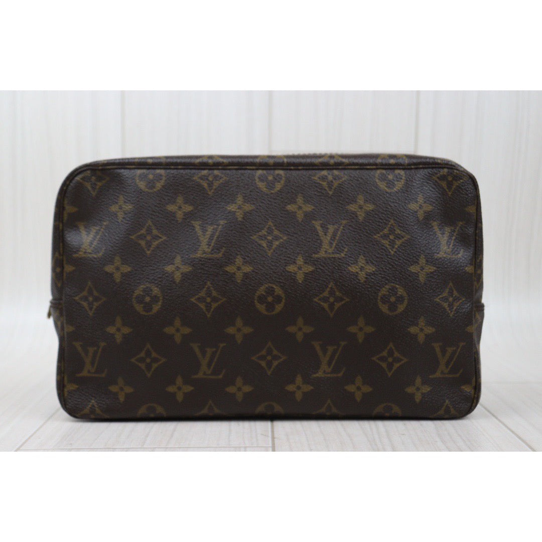 Rank AB ｜ LV Truth Toilet 28 Monogram Makeup Pouch｜Q24040427
