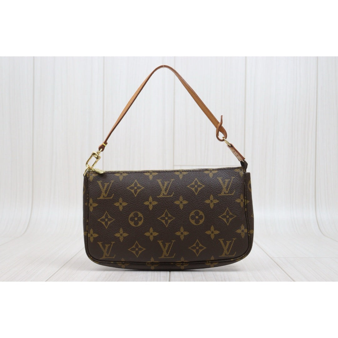 Include Entrupy Certificate of Authenticity｜Good ( Rank AB)｜Louis Vuitton Monogram Pochette Accessoires ｜26061204