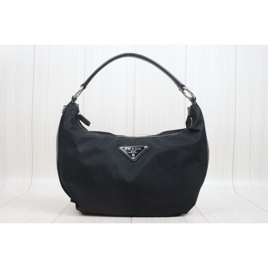 Include Entrupy Certificate of Authenticity｜Good ( Rank AB)｜ PRADA Nylon GM Hobo Black｜26063004