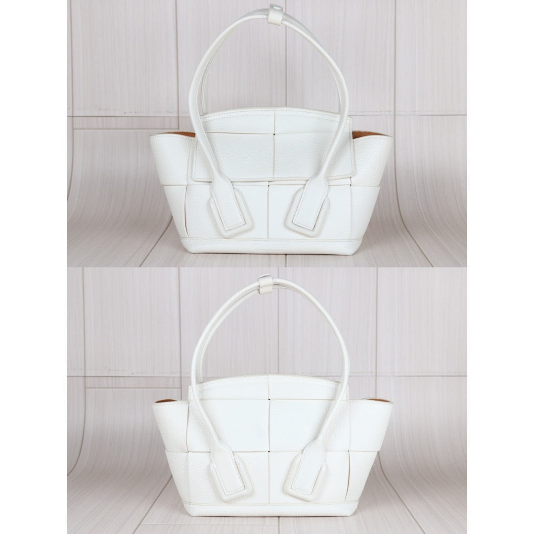 Very Good ( Rank A) ｜ Bottega Veneta PM Calf Skin Handbag With Shoulder Bag White｜S24060701