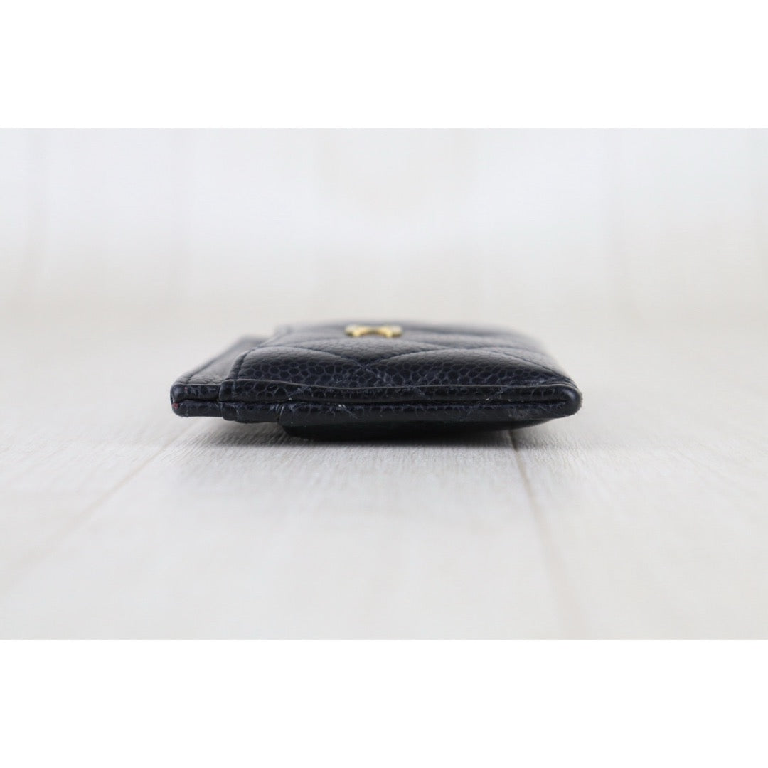 Include Entrupy Certificate of Authenticity｜Good ( Rank AB)｜CHANEL Caviar Skin Black Card Holder Made In 2021-2022Year｜S26052512