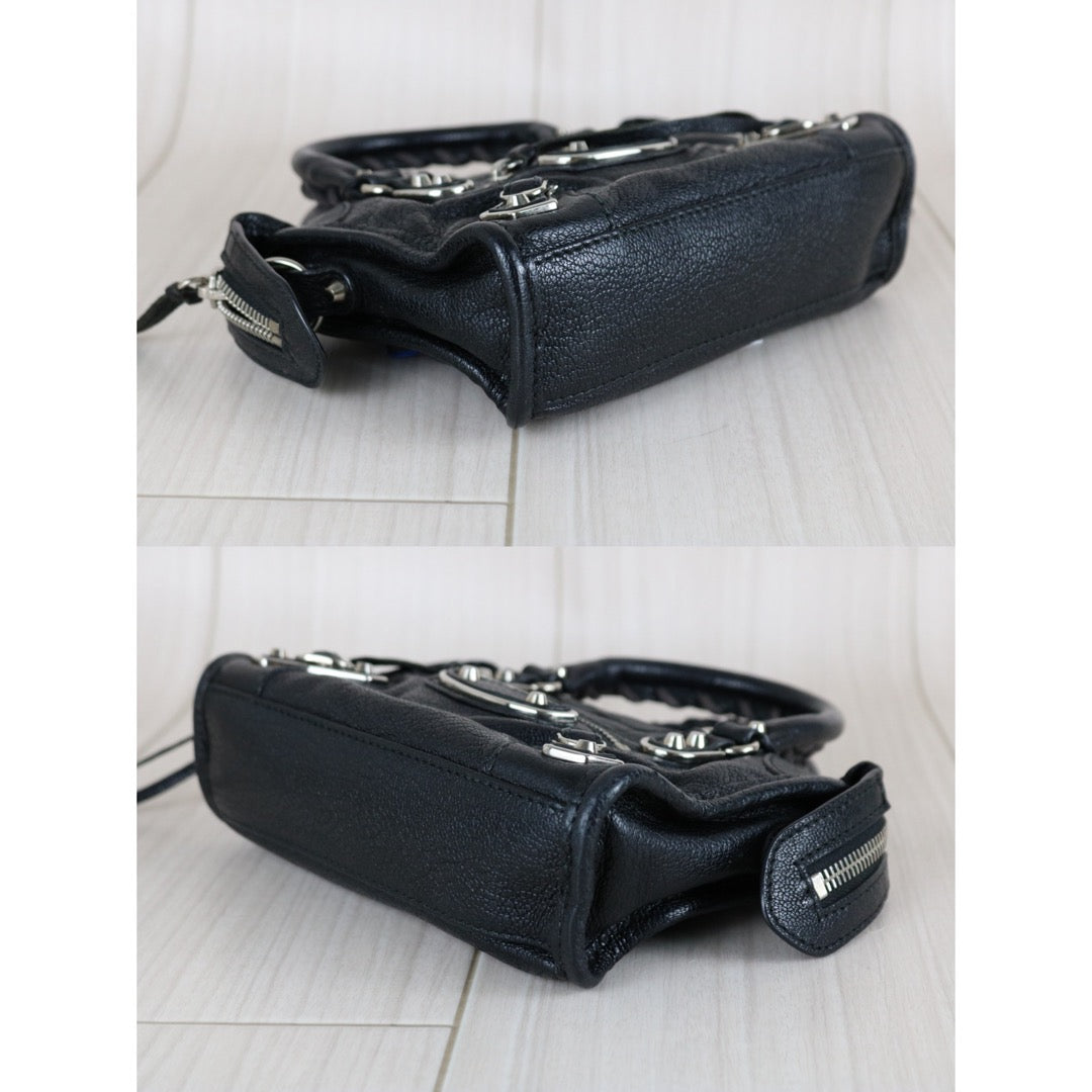 Include Entrupy Certificate of Authenticity｜Very Good ( Rank A)｜Balenciaga Goatskin  Edge Classic Nano City  Black HandBag Shoulder Bag ｜W26030405