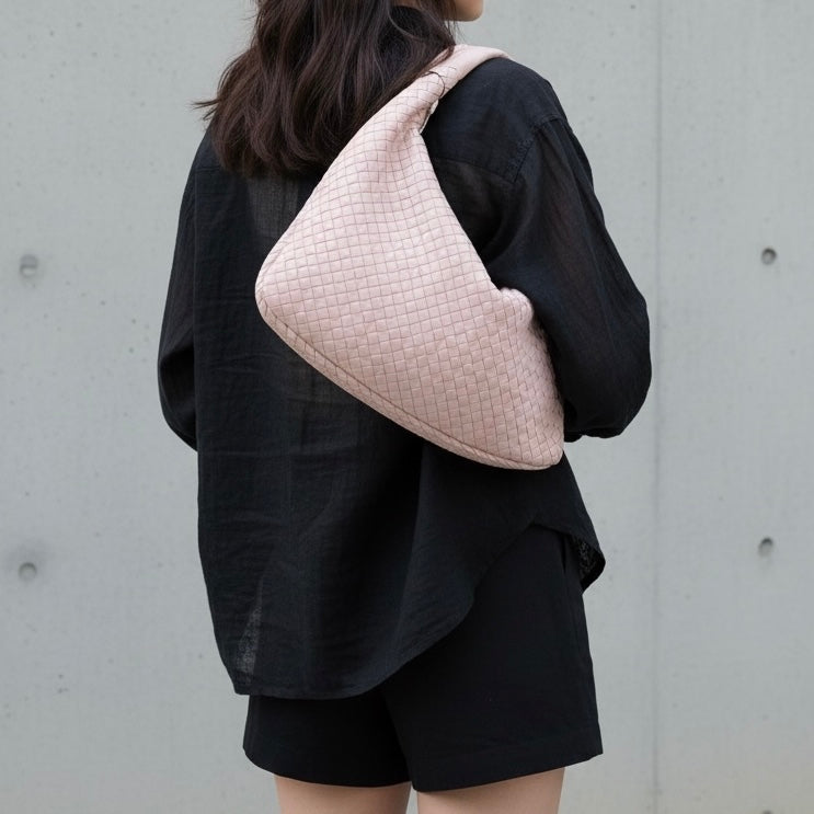 Include Entrupy Certificate of Authenticity｜Very Good ( Rank A)｜ Bottega Veneta Lamb Skin Braid Shoulder Bag  Pink｜S26050601