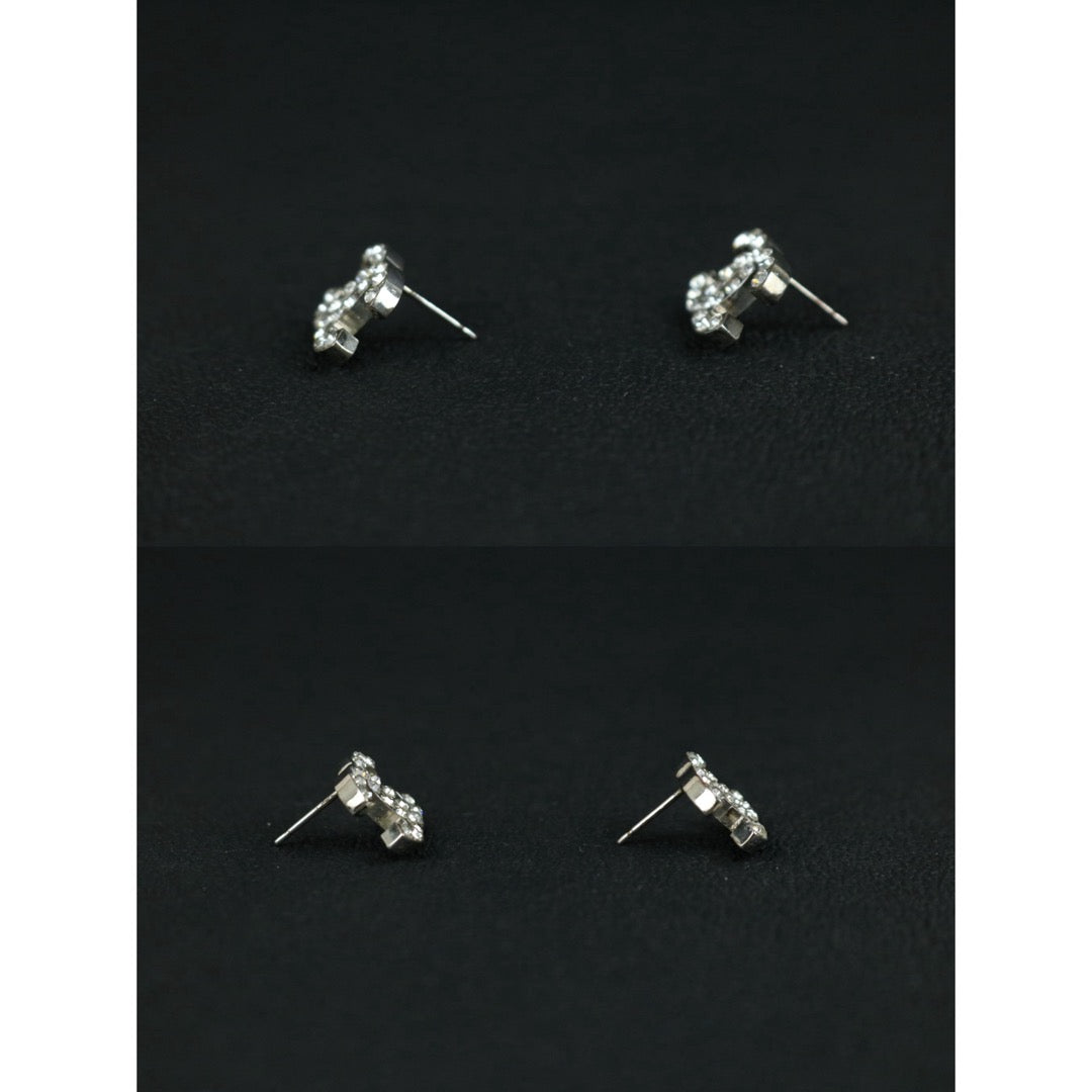 Include Authentic Detective Certificate of Authenticity｜Very Good ( Rank A) ｜CHANEL 04V COCO Mark Rhinestone Earrings Made In 2004Year｜S26061005