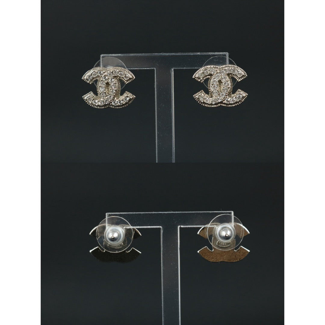 Include Authentic Detective Certificate of Authenticity｜Very Good ( Rank A) ｜CHANEL A11V COCO Mark Rhinestone Earrings Made In 2011Year｜S26040811