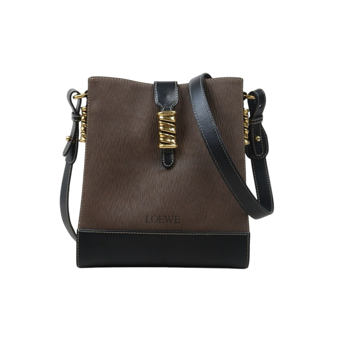 Very Good ( Rank A)｜ LOEWE Belasquez Twist Shoulder Bag ｜24102401