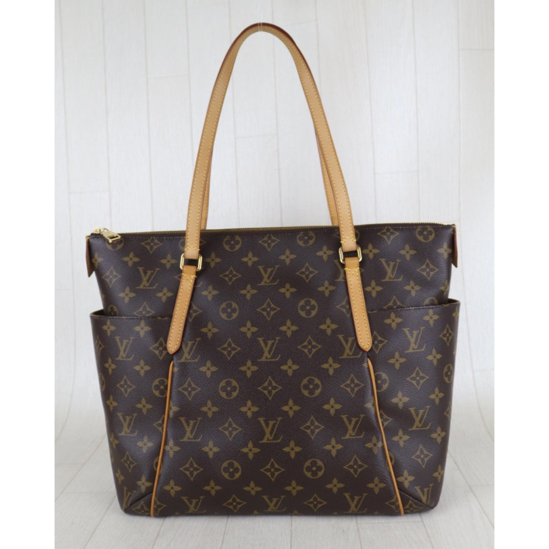 Include Entrupy Certificate of Authenticity｜Good ( Rank AB)｜ Louis Vuitton Monogram Totally MM Tote Bag｜S26090404