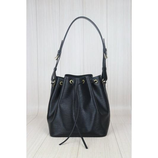 Very Good ( Rank A) ｜ LV Epi Shoulder Bag Black｜24092415