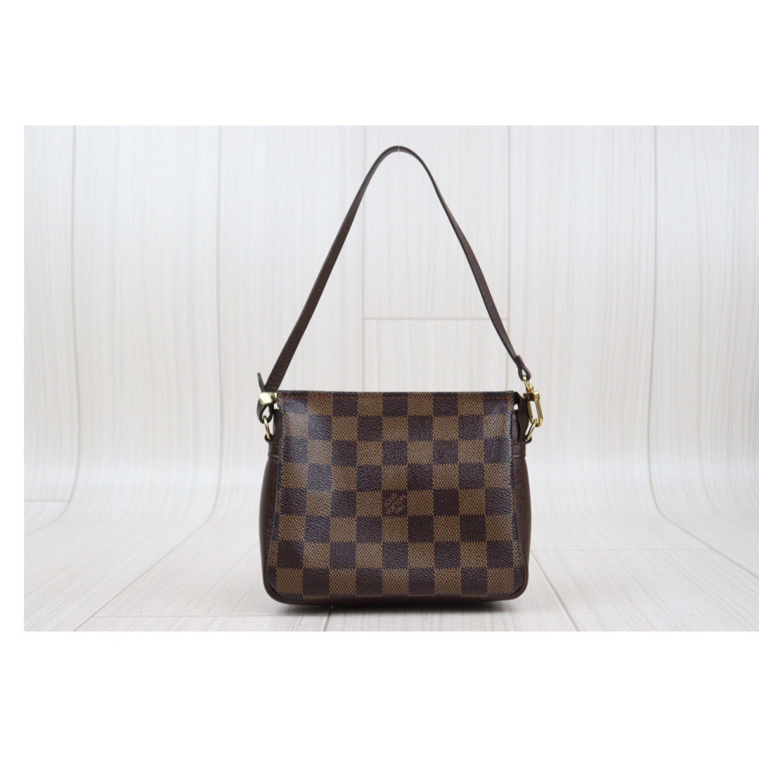 Rank A ｜ LV Damier Truth make up ｜24032608