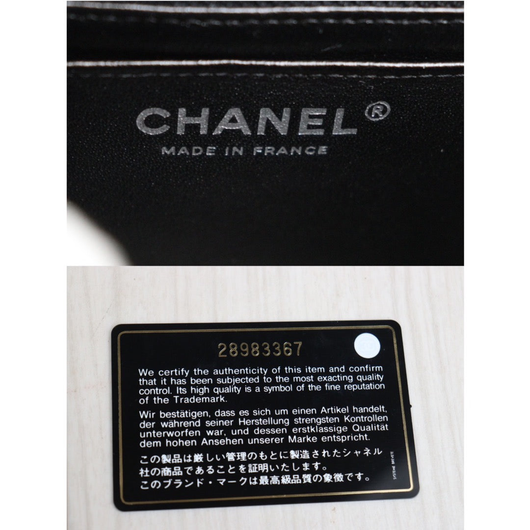 Rank A ｜CHANEL Lamb Leather Square 17 Shoulder Bag Black  Made In 2019-2020｜23112715