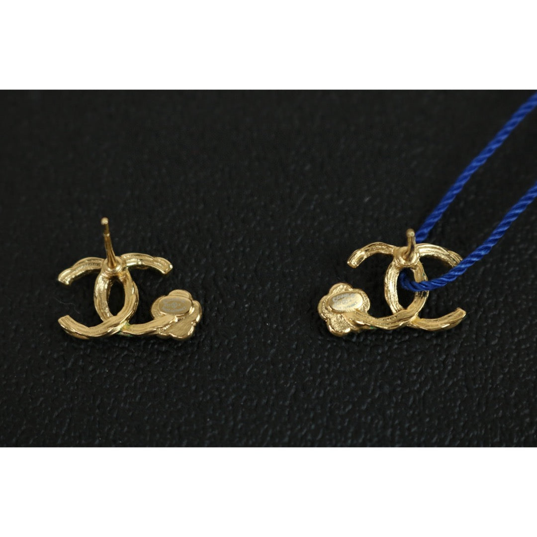Very Good ( Rank A) ｜CHANEL COCO Mark Camellia Earrings ｜F25012306
