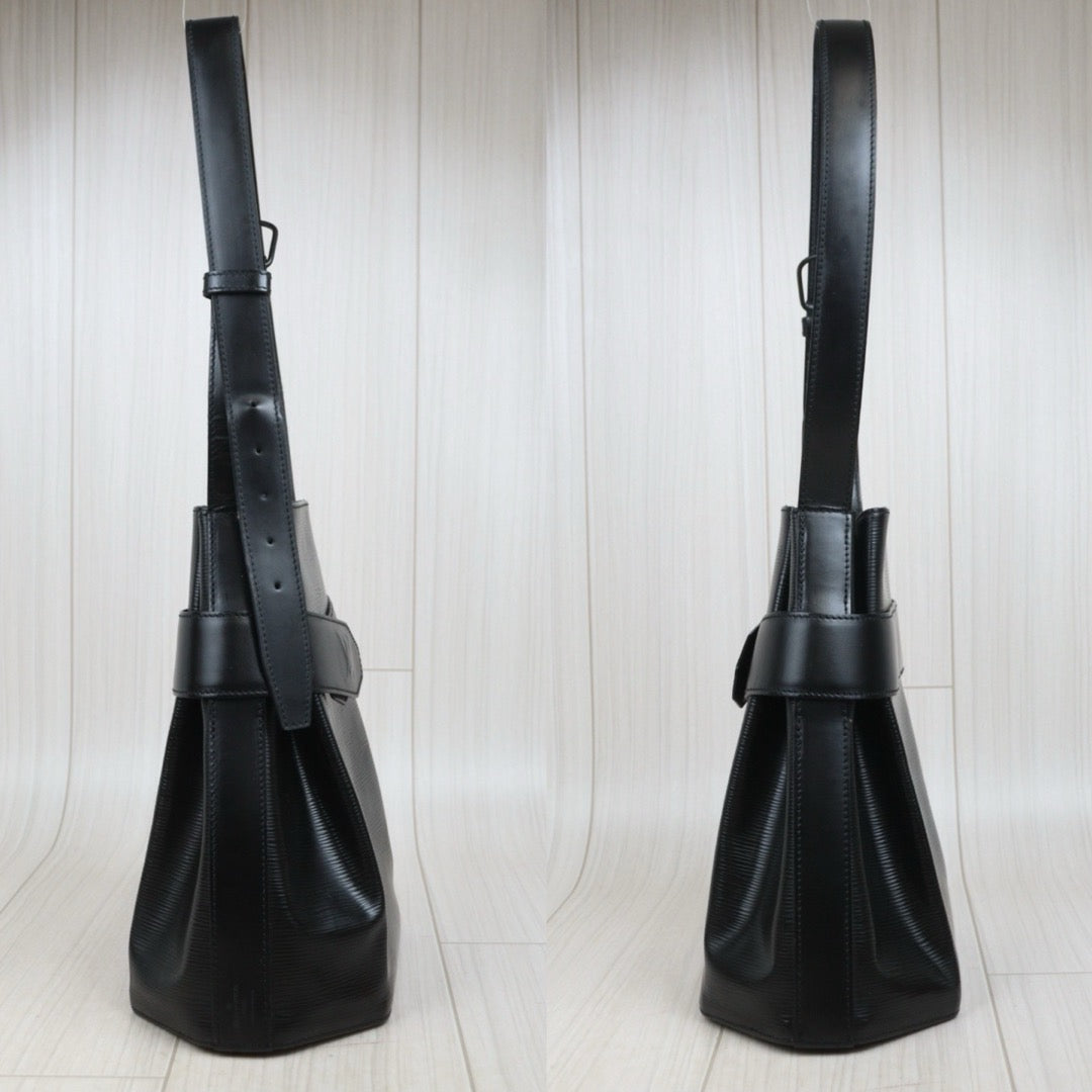 Good ( Rank AB)｜ LV Epi Sack de Paul Shoulder Bag Black PM｜V25091607