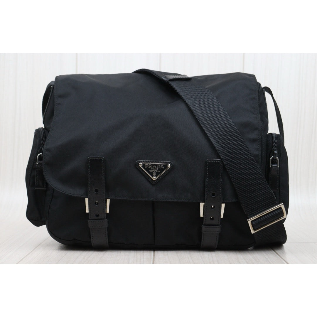 Good ( Rank AB) ｜Prada  Nylon ShoulderBag Black Silver Hardware｜25071711