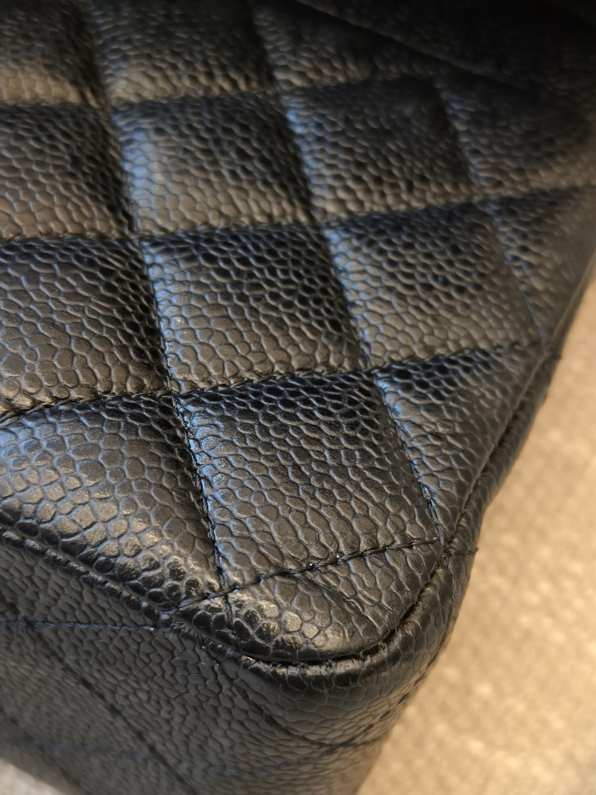 Include Entrupy Certificate of Authenticity｜Very Good ( Rank A)｜ CHANEL caviar Skin Matrasse Chain Double Flap 25 Shoulder Bag  Black