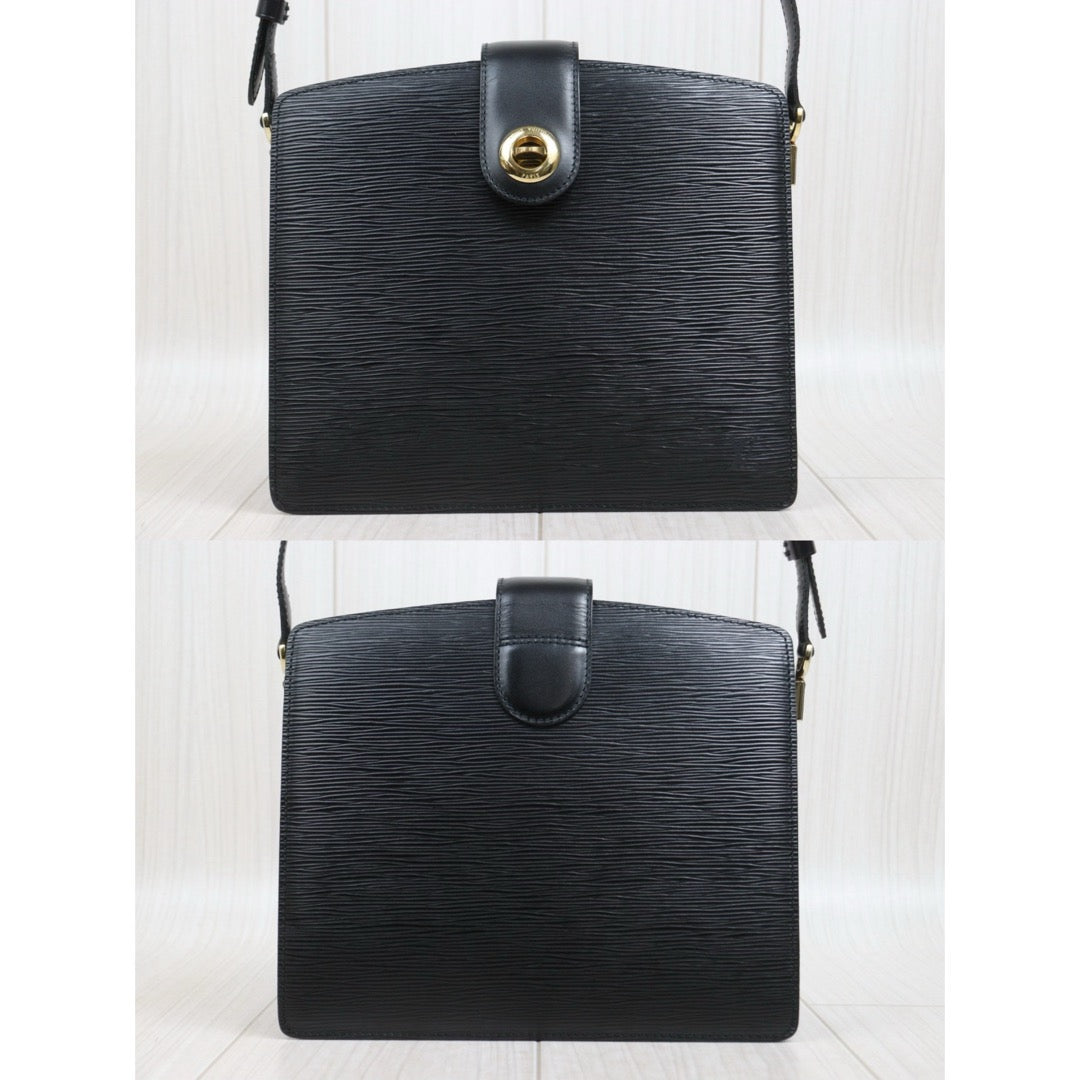 Include Entrupy Certificate of Authenticity｜Good ( Rank AB)｜ Louis Vuitton Epi Capucines Shoulder Bag Black｜26051307