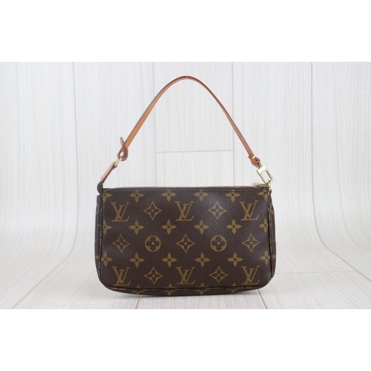 Rank A ｜ LV Monogram Pochette Accessoires ｜23082604