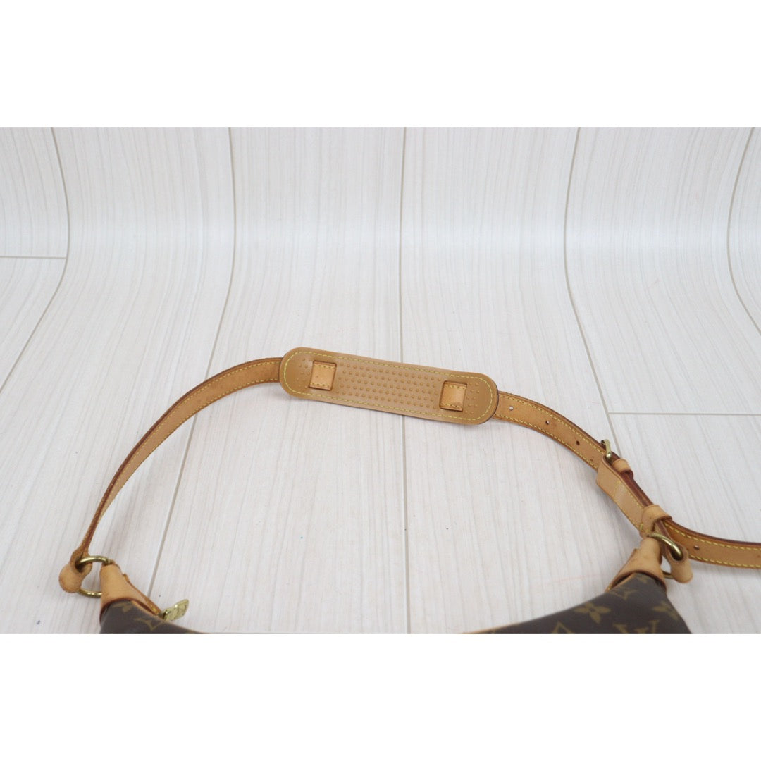 Include Entrupy Certificate of Authenticity｜Fair ( Rank B)｜Louis Vuitton Monogram Boulogne 30 Shoulder Bag｜26011401