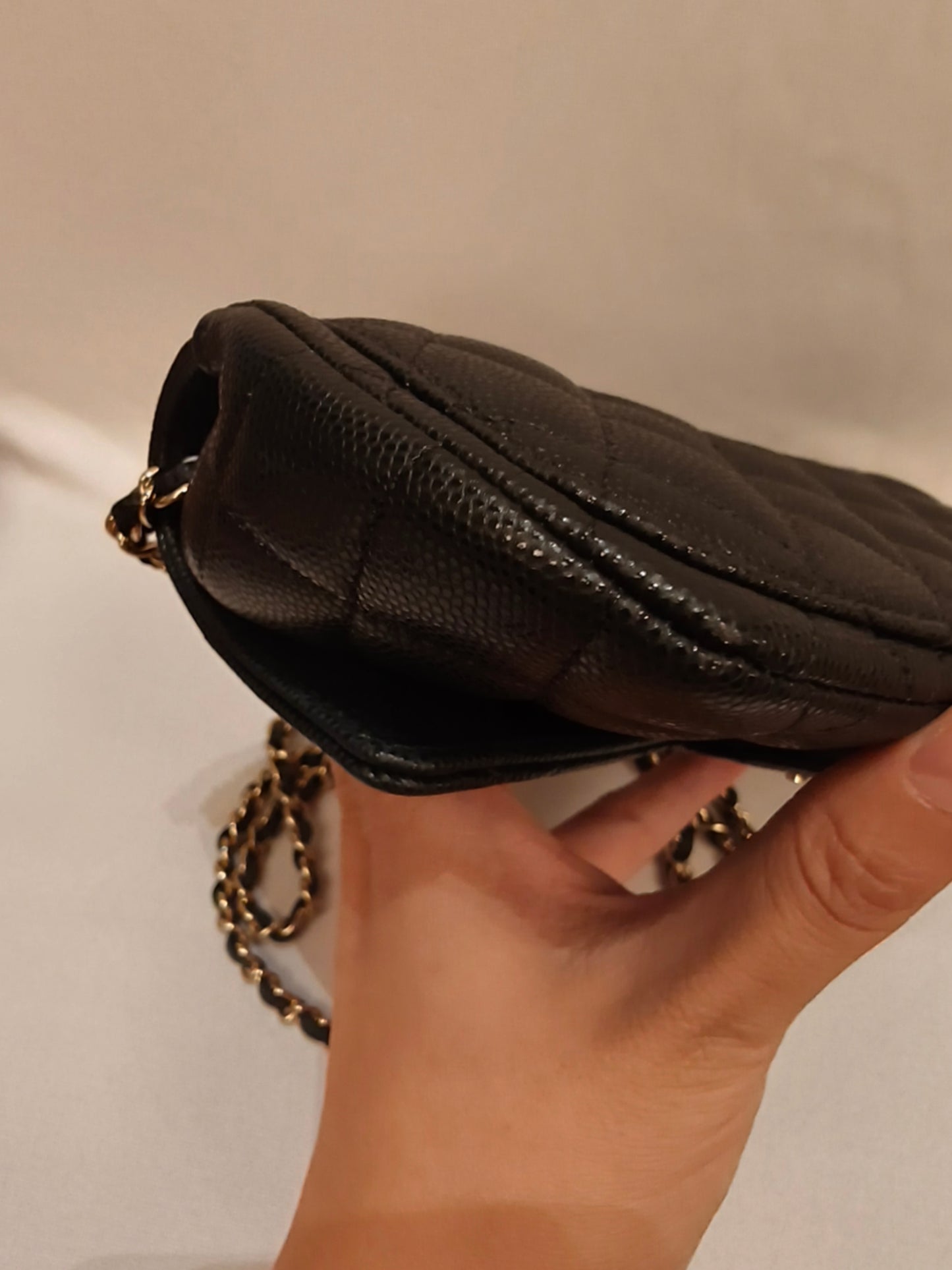 Include Entrupy Certificate of Authenticity｜Very Good ( Rank A)｜ CHANEL Caviar Skin  Calf Leather Black Shouldrr Bag