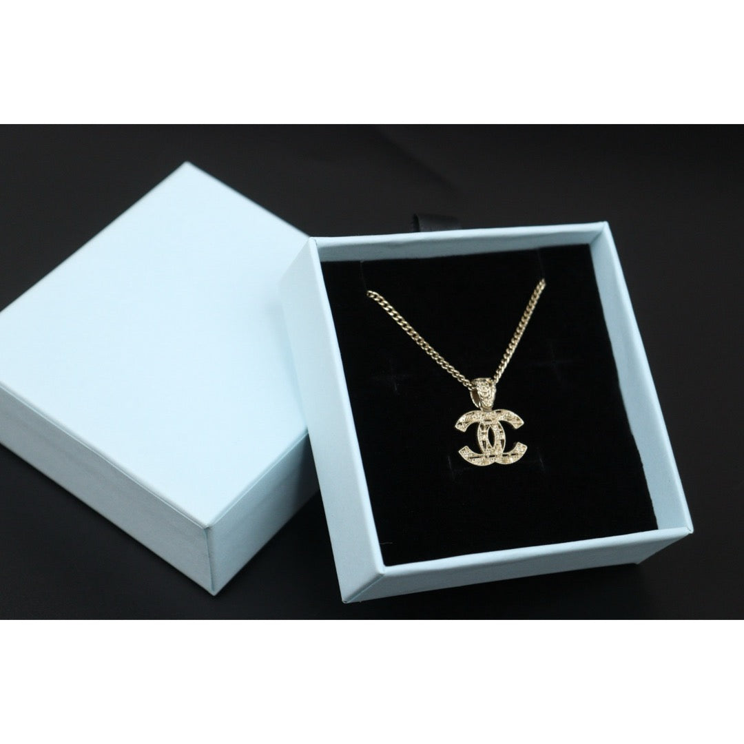 Very Good ( Rank A)｜CHANEL COCO Mark Hollow Design Necklace Golden｜V25070204