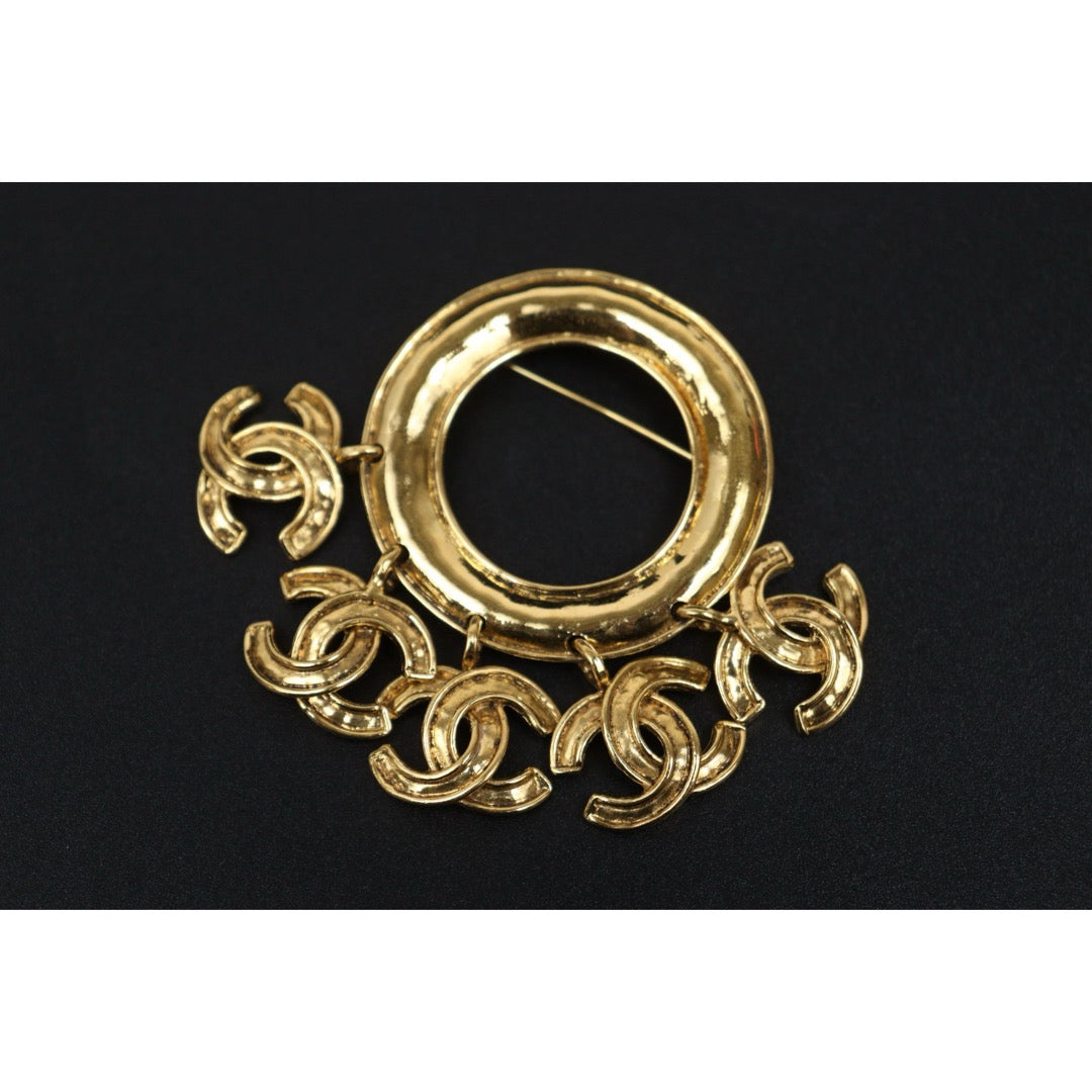 Include Authentic Detective Certificate of Authenticity｜Very Good ( Rank A)｜ CHANEL 94P Vintage Coco Mark Tassel Brooch ｜Y26040712
