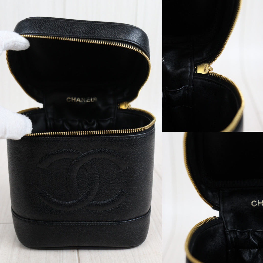 Rank AB ｜ CHANEL Caviar Skin Vanity Handbag ｜23112112